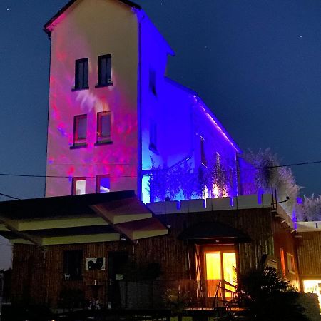 Gîte du Silo Loft atypique , spa&piscine couverte Toucy Extérieur photo